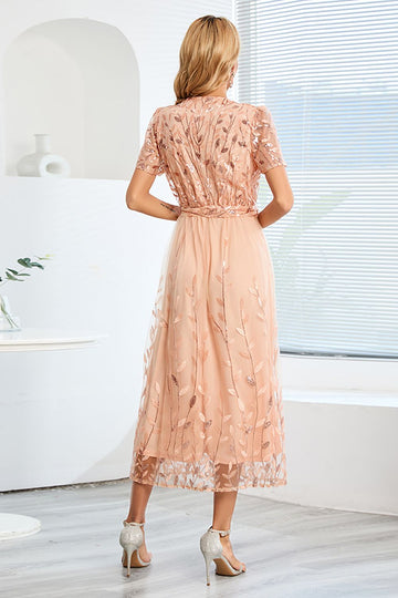 A-Line Blush Vestido Casual con mangas cortas
